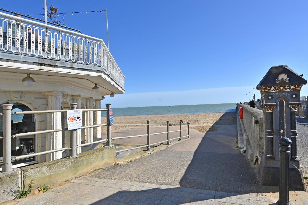 Spacious Designer 2Br Executive Apt, Near Beach & Marina, Central Location Ramsgate Exterior photo