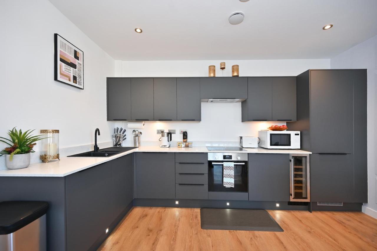 Spacious Designer 2Br Executive Apt, Near Beach & Marina, Central Location Ramsgate Exterior photo
